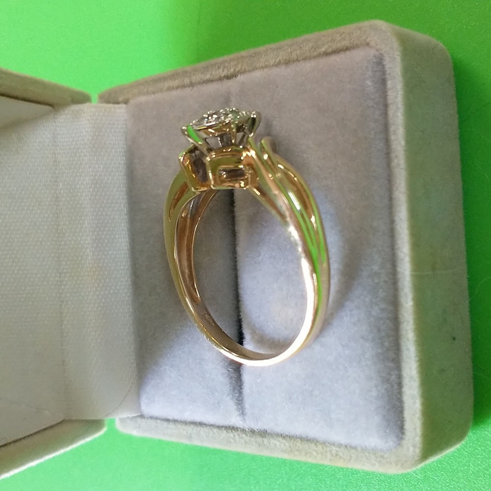 14k solid gold diamond cluster cocktail ring - Picture 2 of 7
